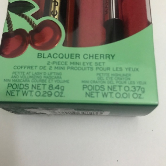 Marc Jacob Blacquer Cherry 2-piece Mini Eye Set - Picture 4 of 7